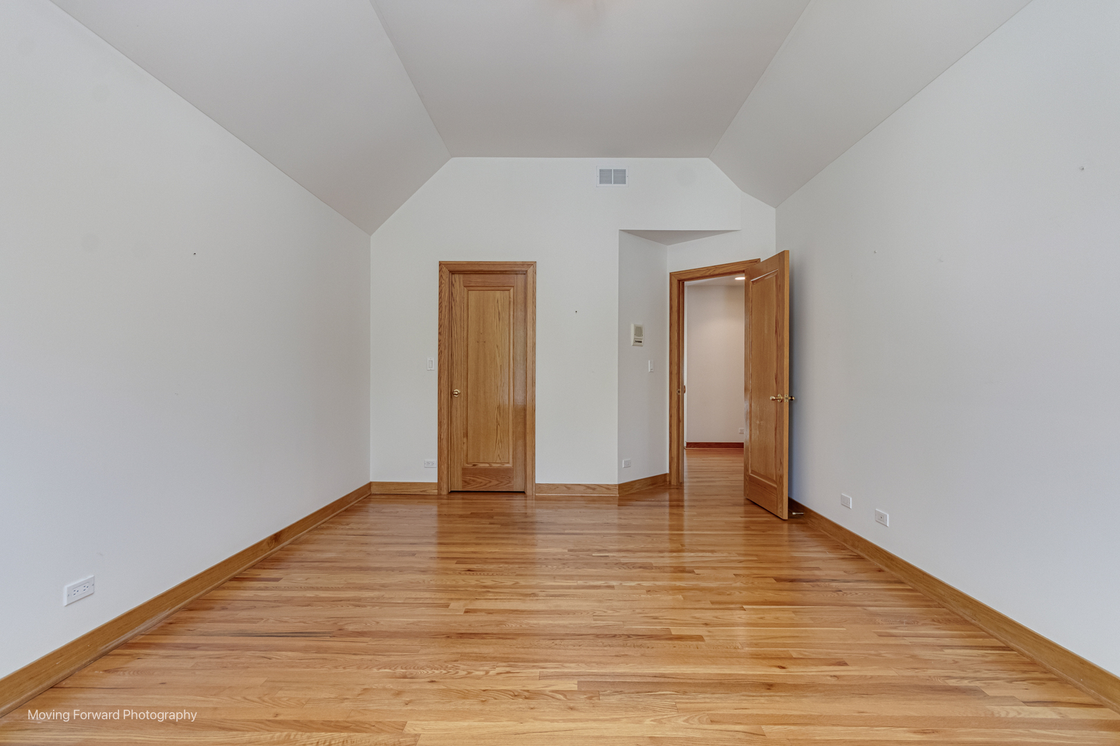 1773 Whispering Court Addison, IL 60101 - Photo 31 of 46 Gallery Image 31