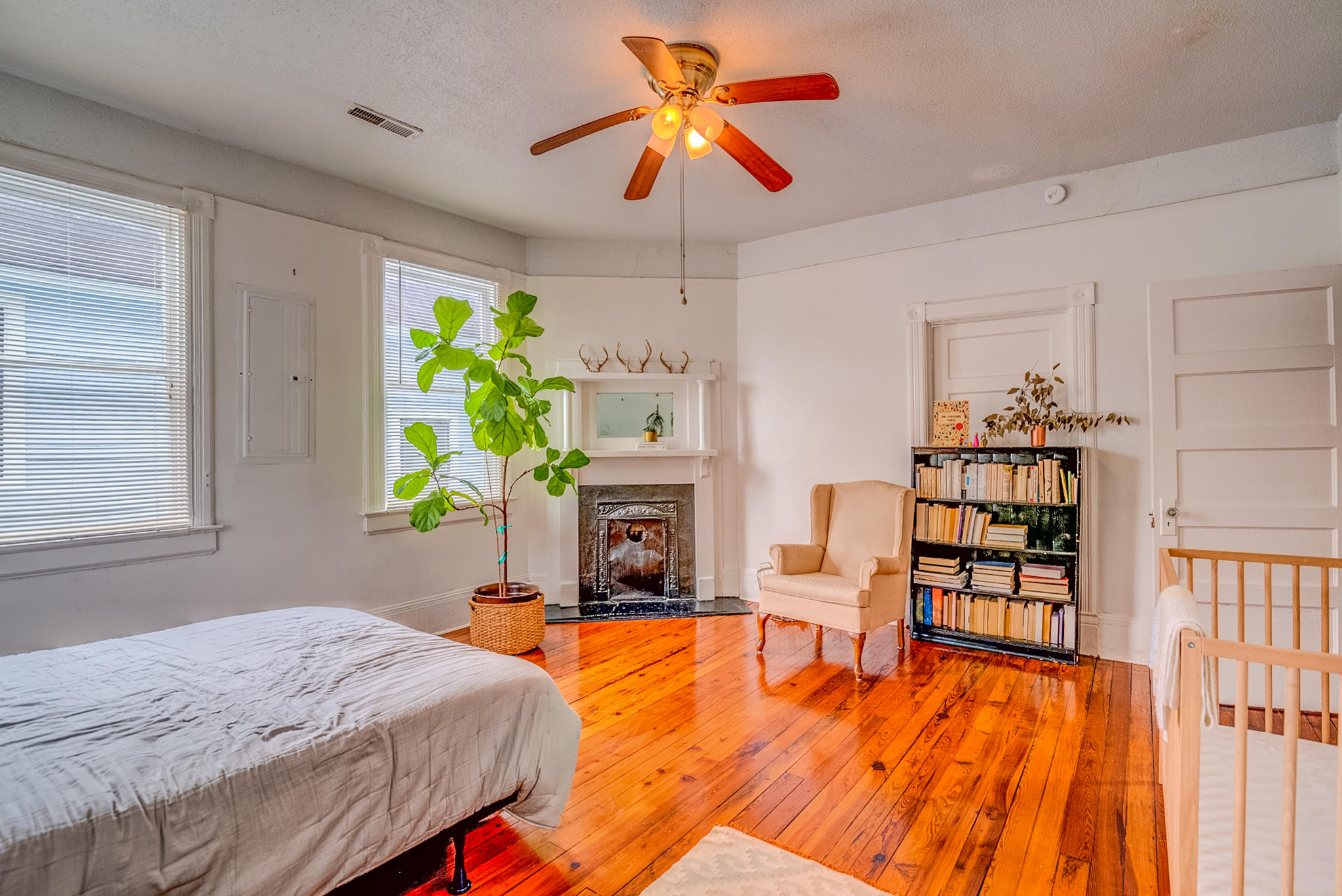 13 Perry Street Charleston, SC 29403 - Photo 32 of 71 13 Perry-16