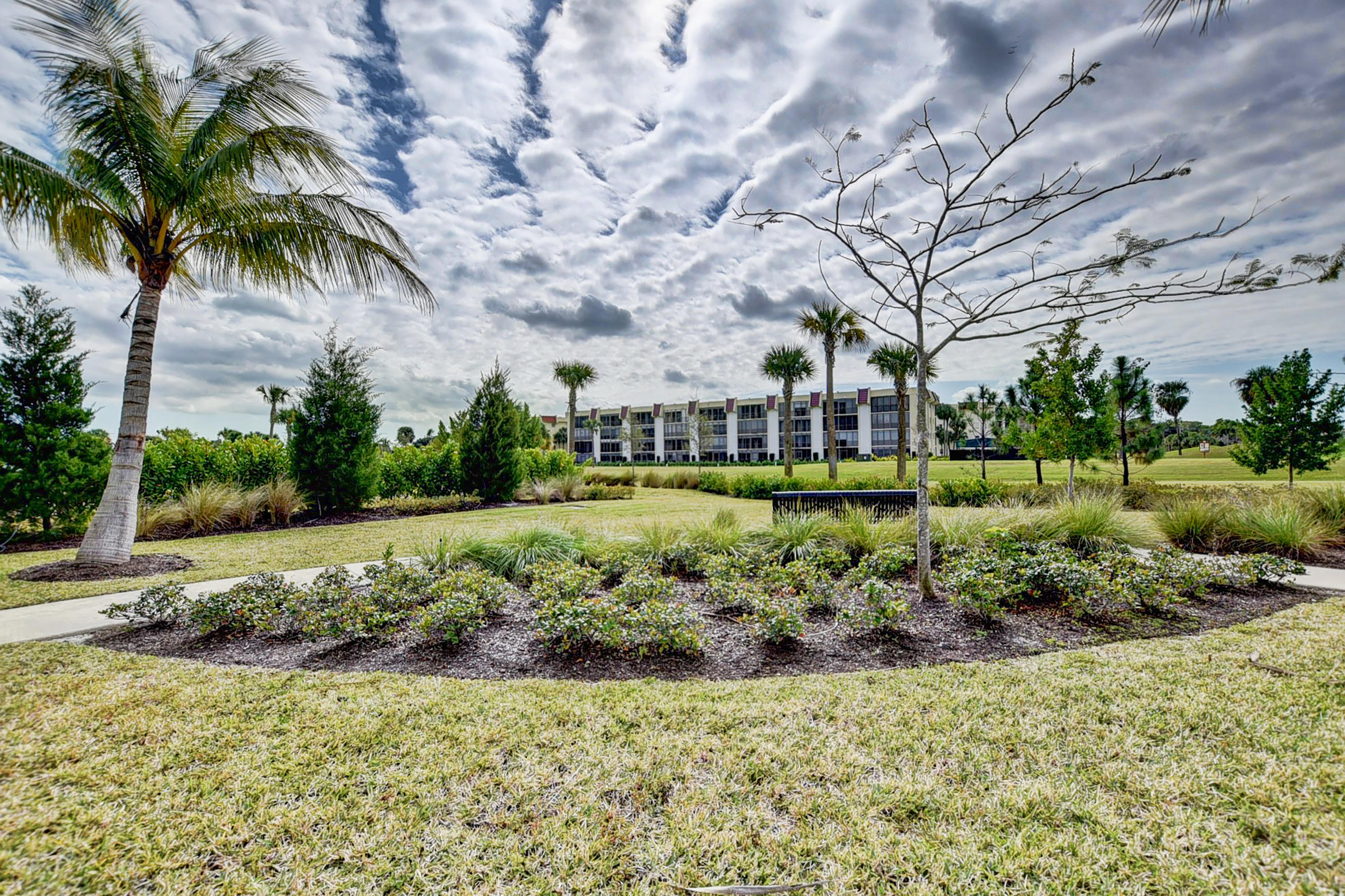 9502 Glider Way, Unit 171 Boca Raton, FL 33428 - Photo 28 of 57 enclave common area 05 - 3000 wide x 72
