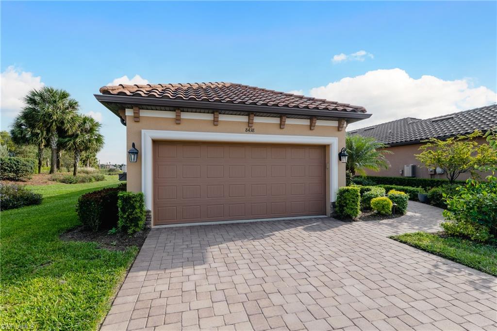 8438 Volaro Way Naples, FL 34114 - Photo 27 of 48