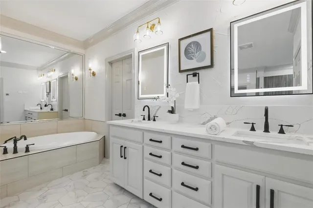 a view of a walk in closet