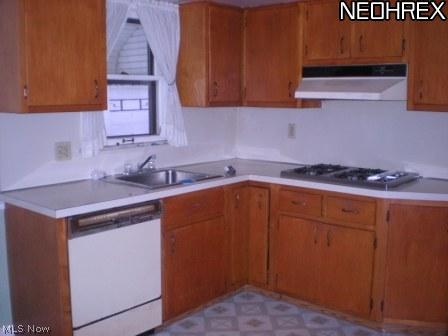 13204 Littleton Road Garfield Heights, OH 44125 - Photo 3 of 7