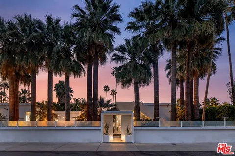 $4,795,000 | 520 West Vía Lola, Palm Springs, CA 92262