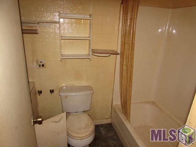 1002 Bayou Blue Road Houma, LA 70364 - Photo 11 of 11 MASTER BATHROOM
