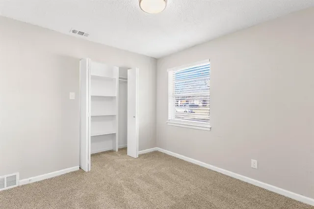 $314,999 | 714 Pleasant Valley Road, Garland, TX 75040