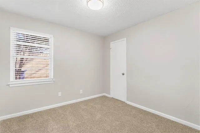 $314,999 | 714 Pleasant Valley Road, Garland, TX 75040