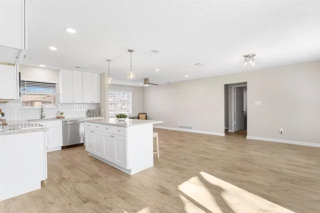 $314,999 | 714 Pleasant Valley Road, Garland, TX 75040