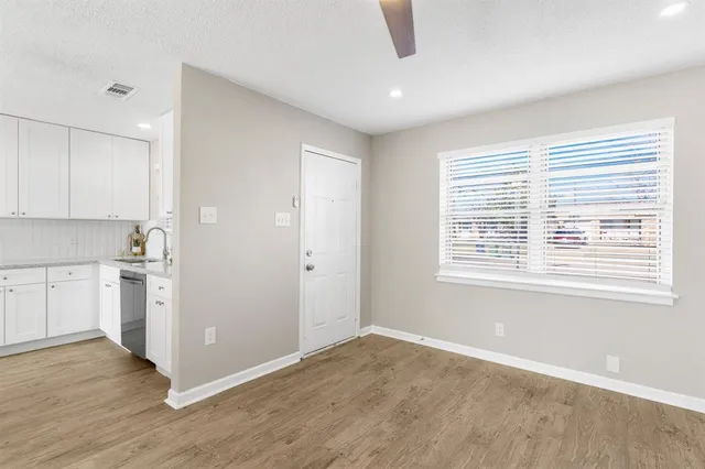 $314,999 | 714 Pleasant Valley Road, Garland, TX 75040