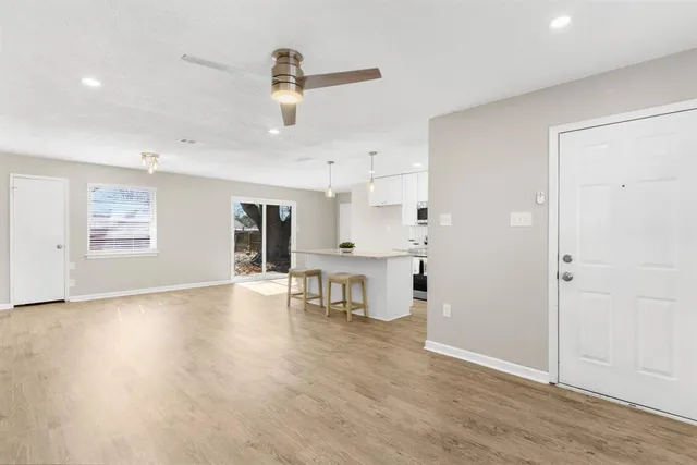 $314,999 | 714 Pleasant Valley Road, Garland, TX 75040