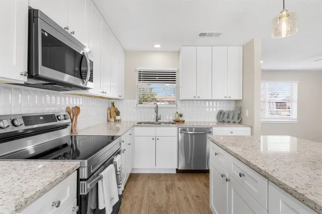 $314,999 | 714 Pleasant Valley Road, Garland, TX 75040