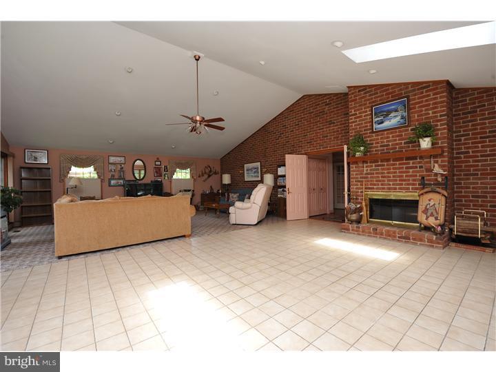 270 Norristown Road Blue Bell, PA 19422 - Photo 5 of 24 Sun Room
