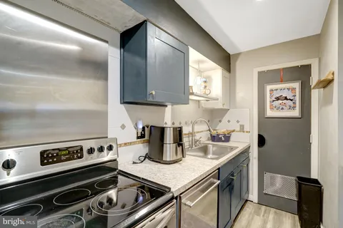 $270,000 | 8360 Dunham Court, Springfield, VA 22152