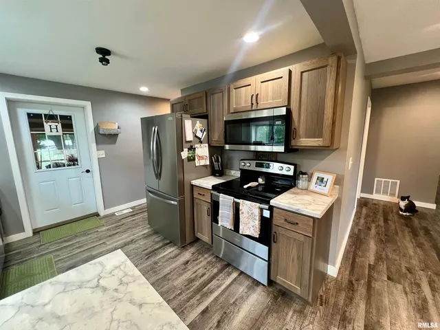 $129,000 | 201 West Lafayette Street, Clayton, IL 62324