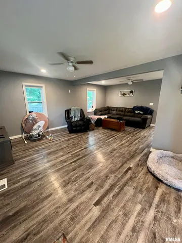 $129,000 | 201 West Lafayette Street, Clayton, IL 62324