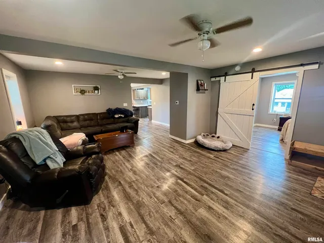 $129,000 | 201 West Lafayette Street, Clayton, IL 62324