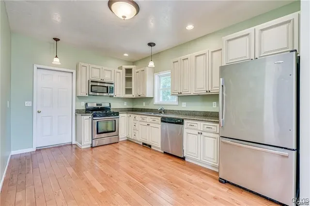 $2,300 | 26558 Andrew Drive, Le Ray, NY 13601