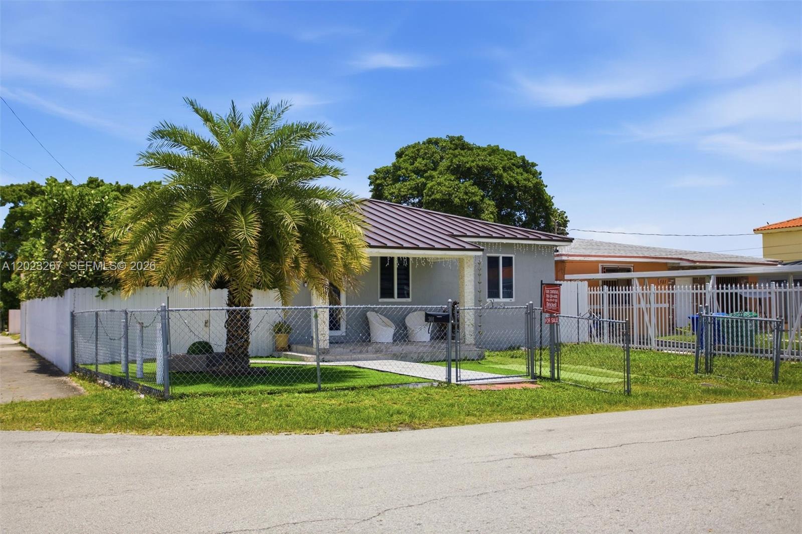 301 Southwest 36th Avenue Miami, FL 33135 - Photo 4 of 54