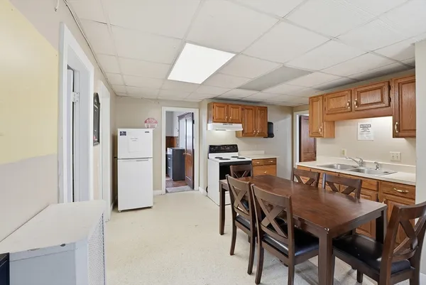 $205,000 | 127 Orange Street, Springfield, MA 01108