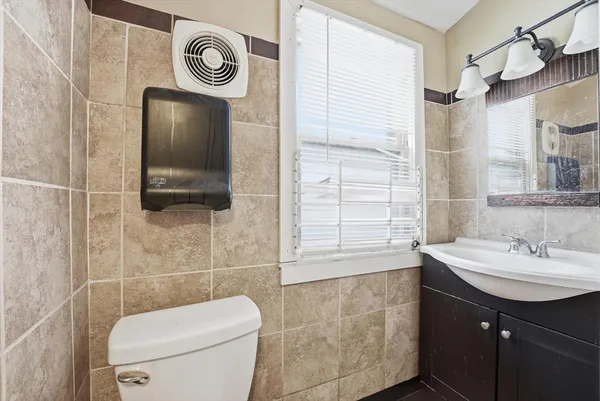 $205,000 | 127 Orange Street, Springfield, MA 01108