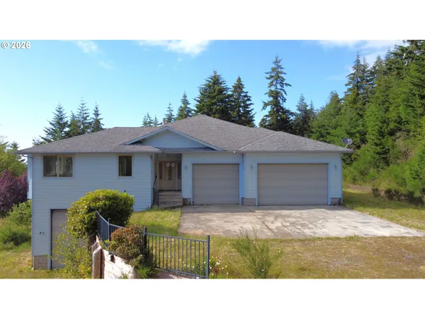 $818,000 | 47500 Pacific View Road, Langlois, OR 97450