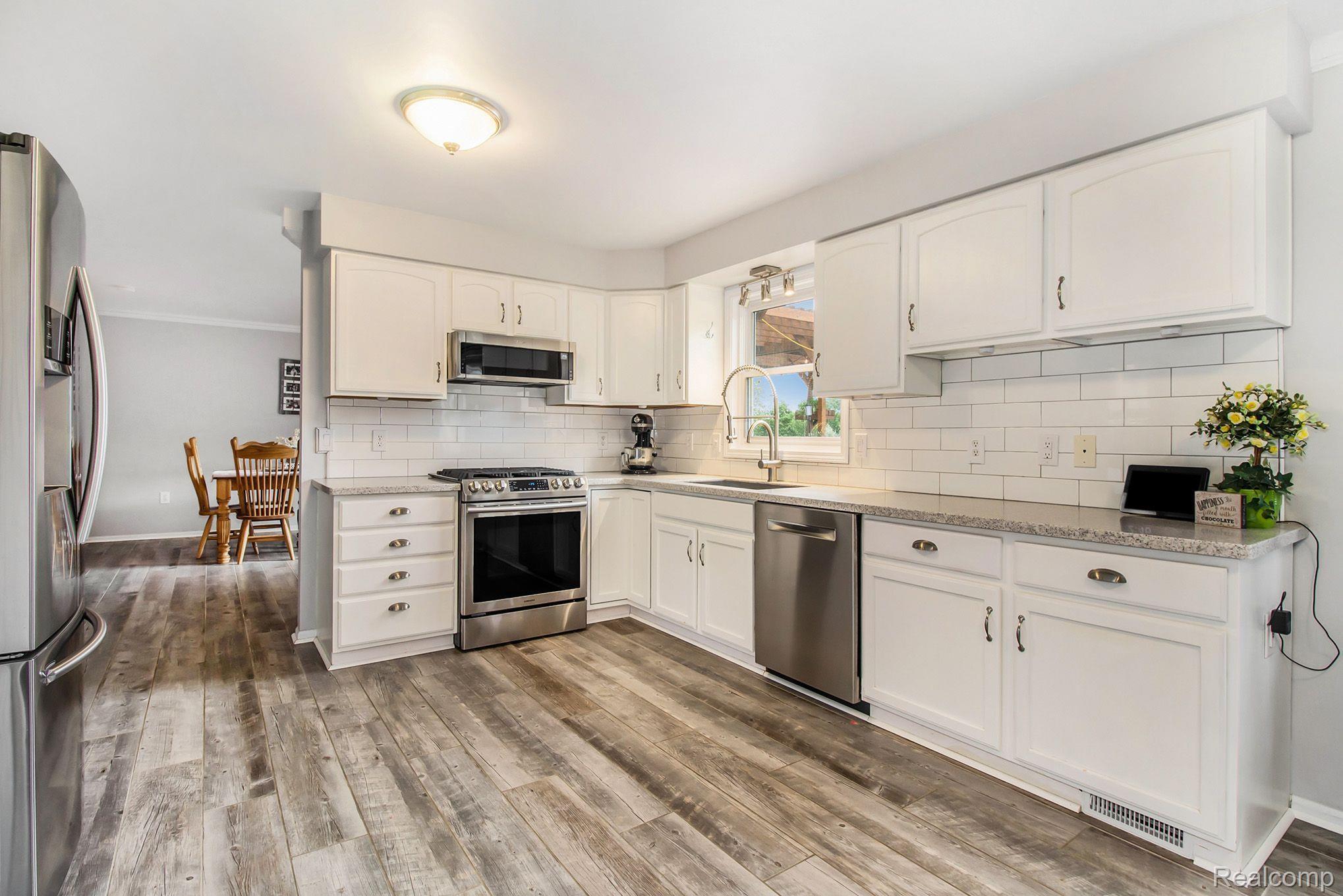 9070 White Road Linden, MI 48451 - Photo 9 of 29 Updated kitchen