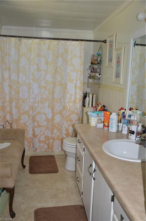 1631 Sexton Road Denton, NC 27239 - Photo 12 of 15 Wonderful Master Bathroom