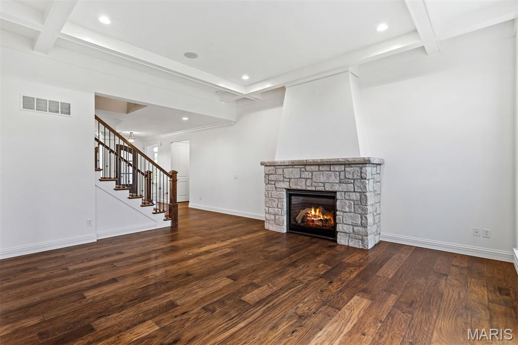 12854 Goodson Road St. Louis, MO 63131 - Photo 13 of 83