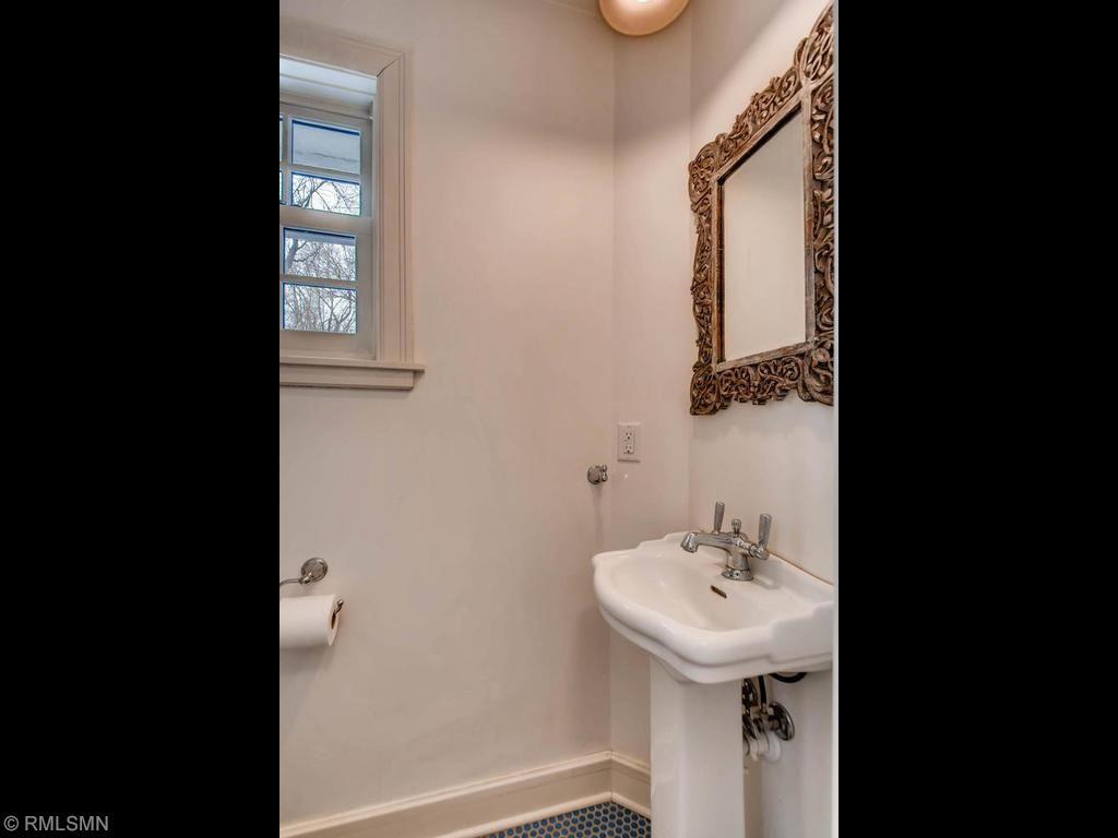19035 Azure Road Deephaven, MN 55391 - Photo 13 of 24 Gallery Image 13