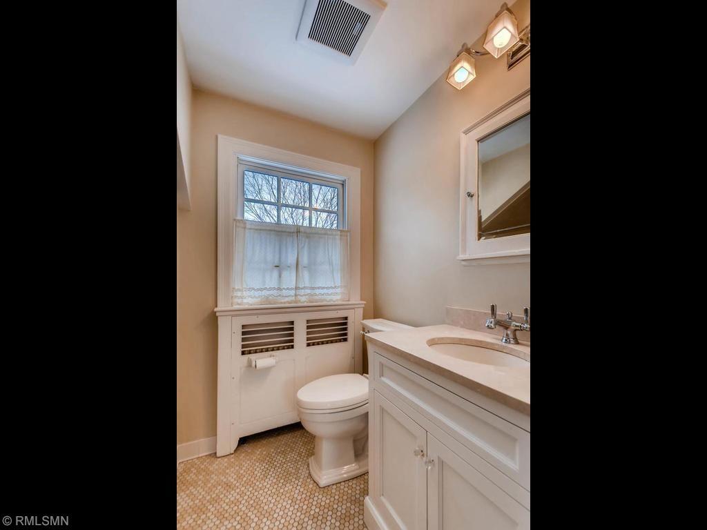 19035 Azure Road Deephaven, MN 55391 - Photo 15 of 24 Gallery Image 15
