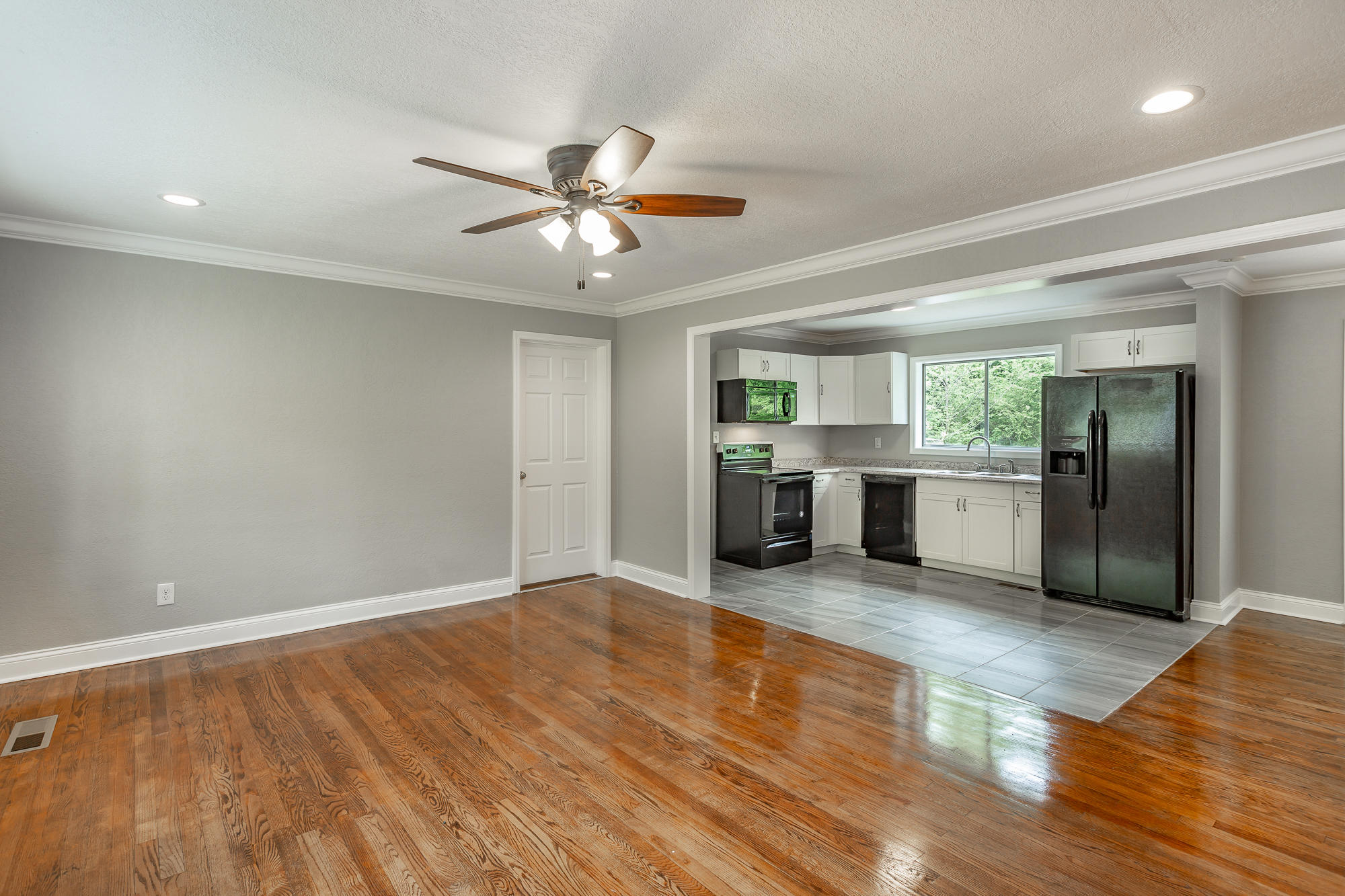 4714 Eldridge Road Hixson, TN 37343 - Photo 7 of 31 4714 Elderidge Rd. HD-15