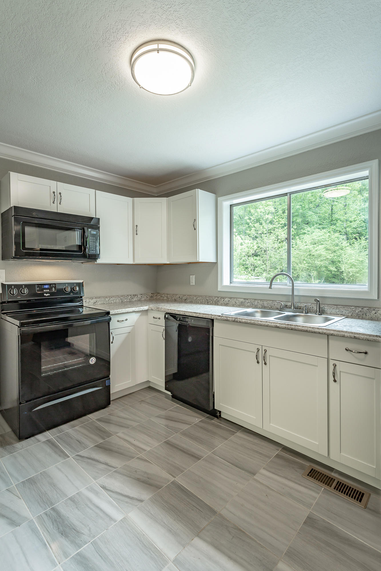 4714 Eldridge Road Hixson, TN 37343 - Photo 10 of 31 4714 Elderidge Rd. HD-23
