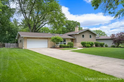 $675,000 | 17 Meisinger Lane, Naperville, IL 60540