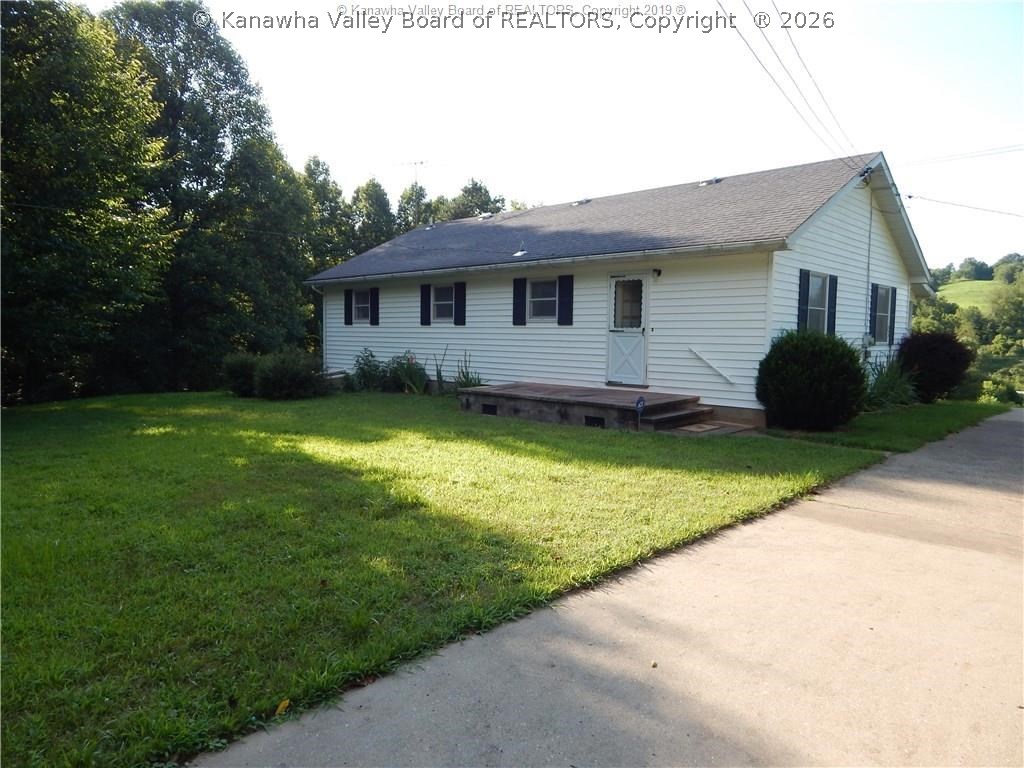 9002 Spencer Road Le Roy, WV 25252 - Photo 2 of 29 Gallery Image 2