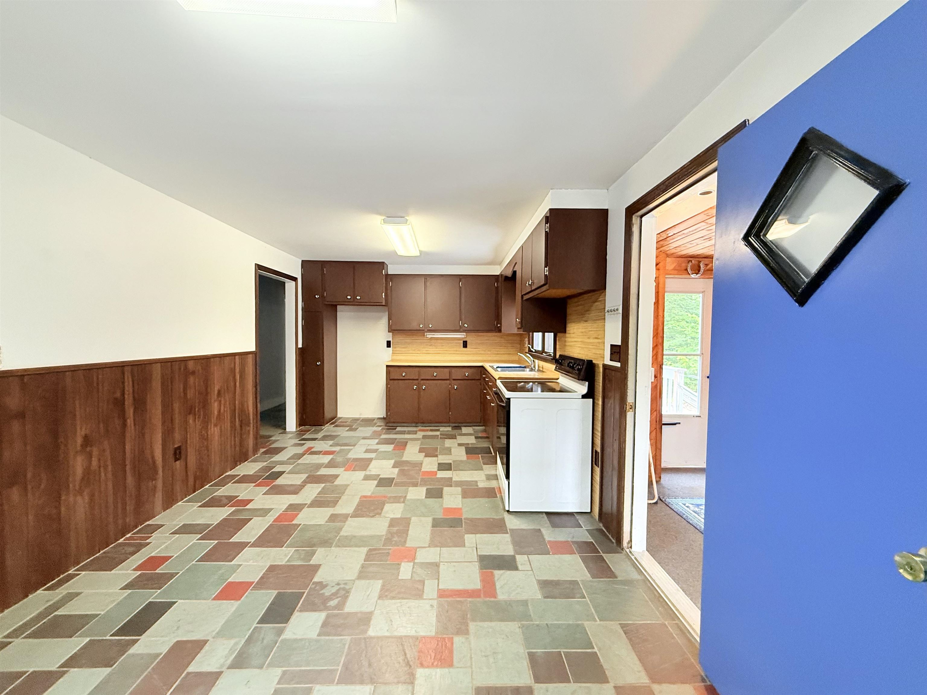 651 Suncook Valley Road Alton, NH 03809 - Photo 4 of 41