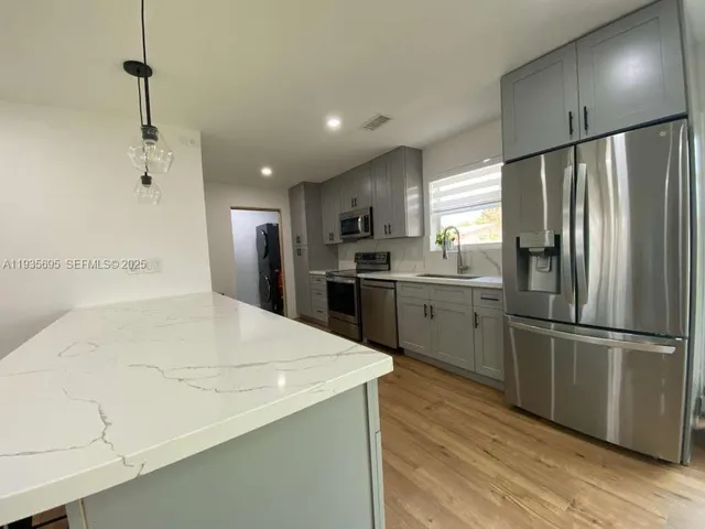 $3,050 | 6829 Northwest 12th Street, Unit 6829, Plantation, FL 33313