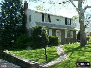 702 Avondale Road Glenside, PA 19038 - Photo 2 of 5 Gallery Image 2