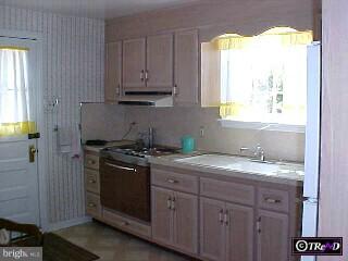 702 Avondale Road Glenside, PA 19038 - Photo 3 of 5 Gallery Image 3