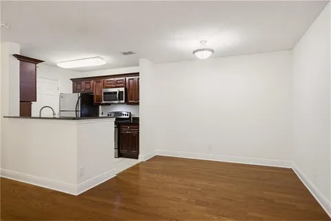 $1,750 | 6212 Santa Fe Parkway, Unit 6212, Sandy Springs, GA 30350