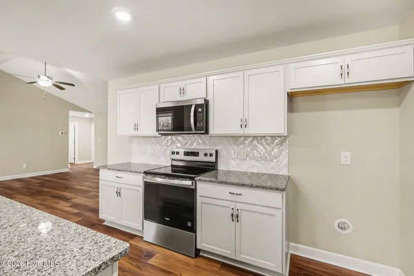 $317,900 | 61 Maxwell Farm Lane, Selma, NC 27576