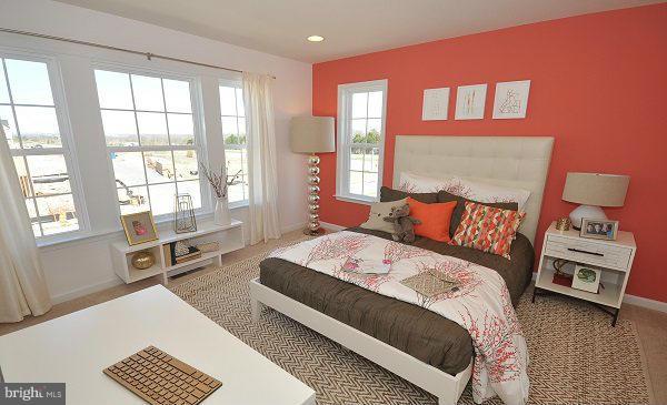 42573 Sunset Ridge Square Ashburn, VA 20148 - Photo 9 of 12 Bedroom