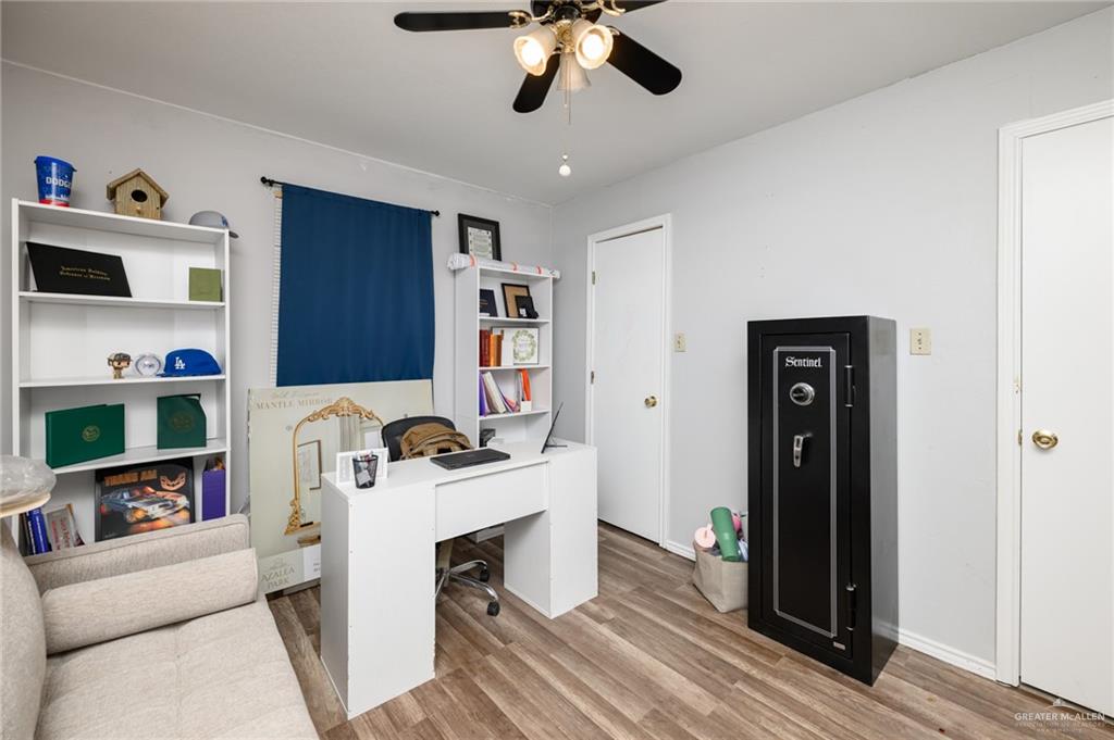 4005 Bonham Street Harlingen, TX 78550 - Photo 12 of 28