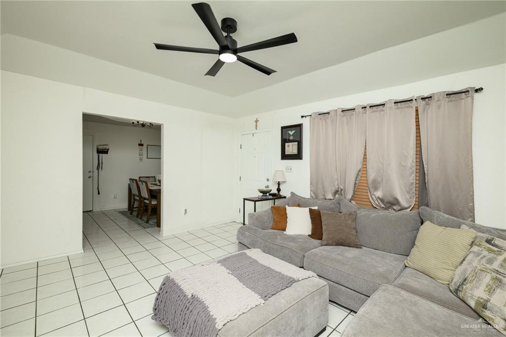 4005 Bonham Street Harlingen, TX 78550 - Photo 4 of 28