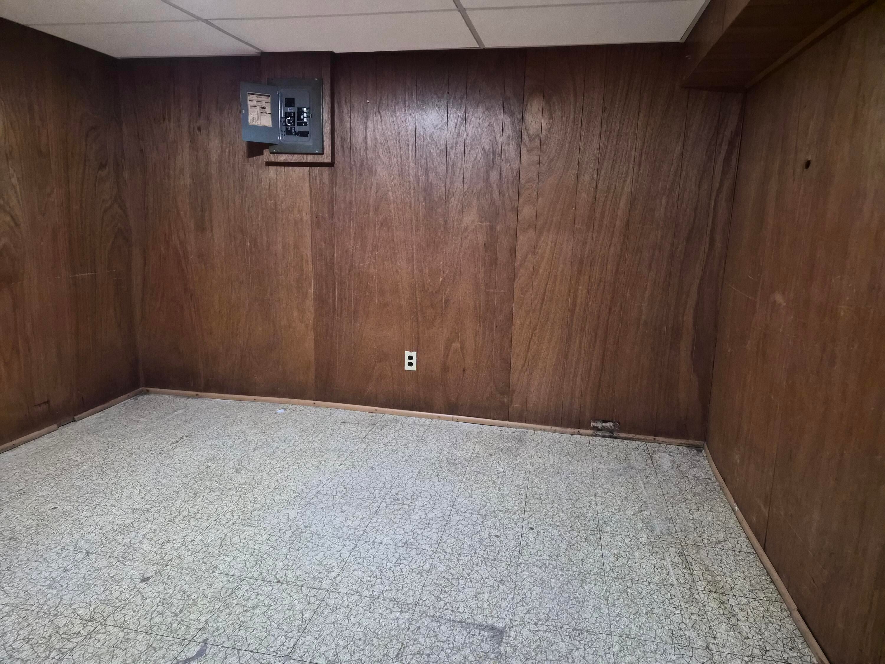 2299 Lavelle Road Flint, MI 48504 - Photo 61 of 77 32356
