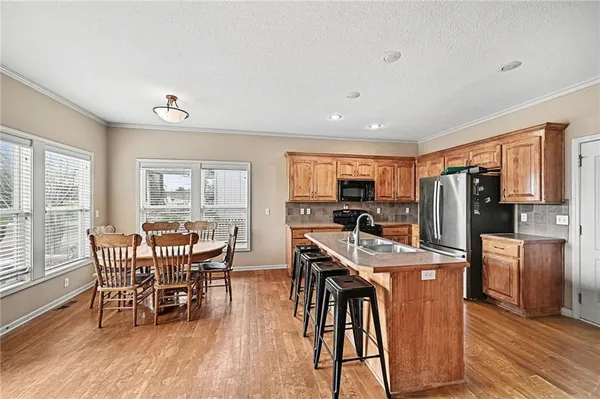 $479,900 | 20811 West 48th Street, Shawnee, KS 66218