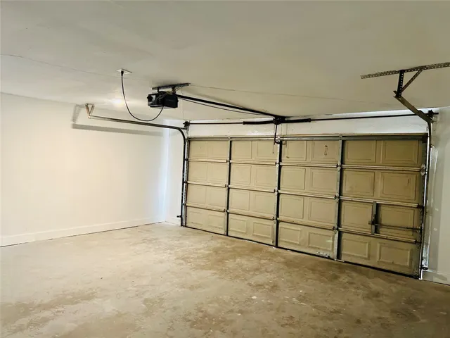 $1,900 | 1026 Fallbrook Drive, Houston, TX 77038