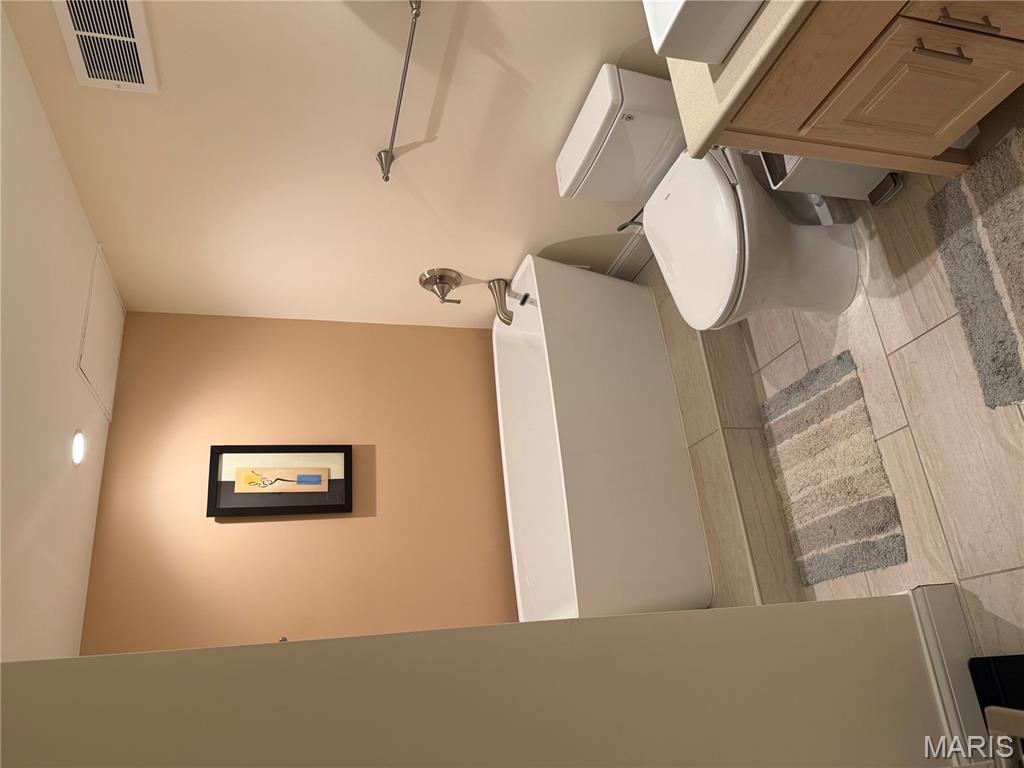 4501 Lindell Boulevard, Unit 4B St. Louis, MO 63108 - Photo 12 of 13