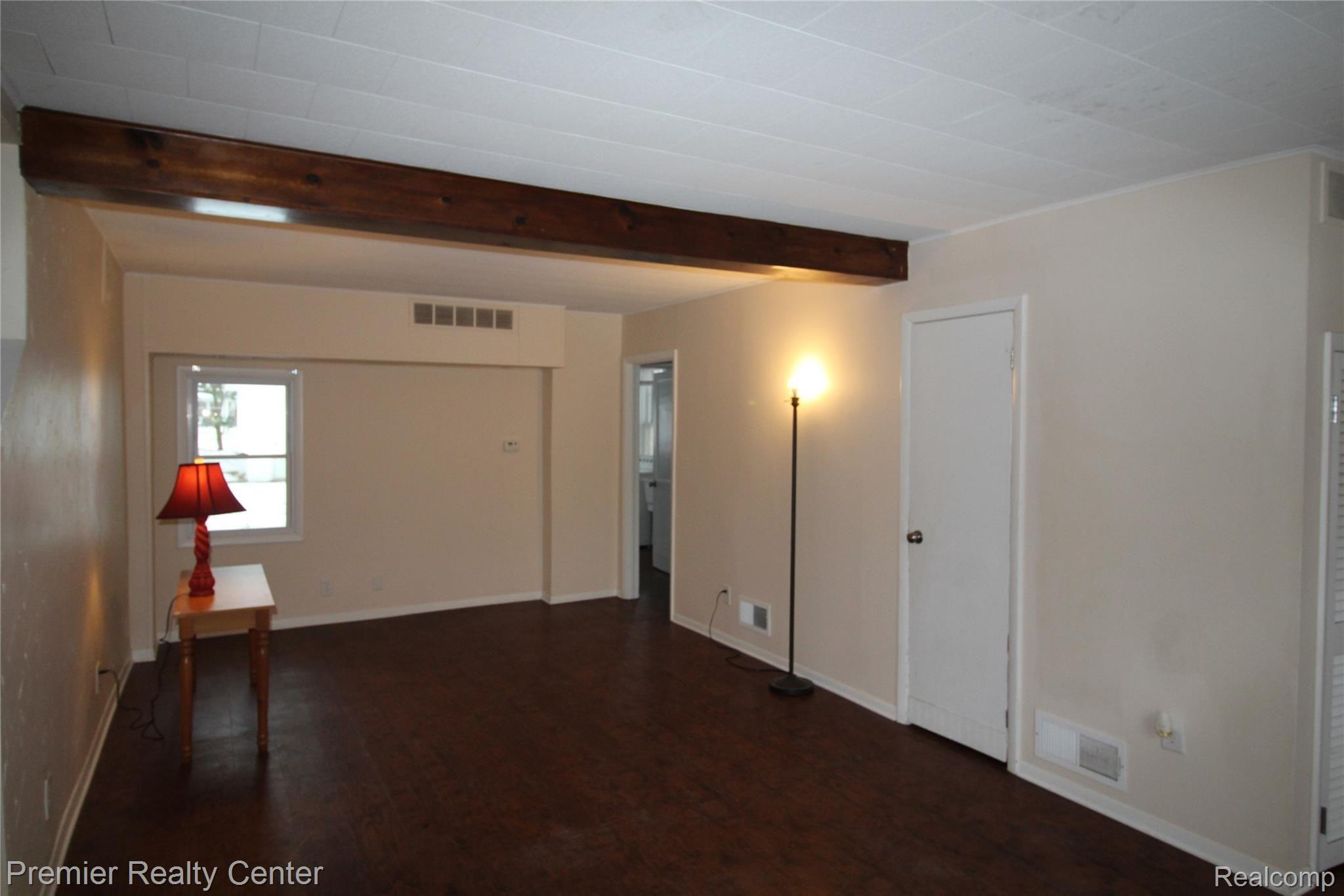 155 St John Road Highland, MI 48357 - Photo 11 of 18 IMG_6856.JPG