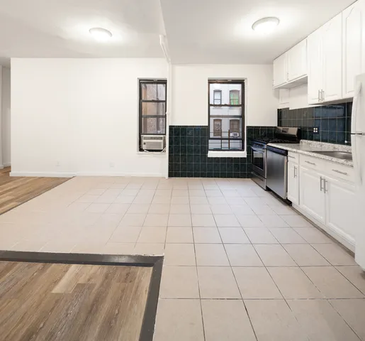 $3,950 | 715 West 180th Street, Unit 24 | Hudson Heights