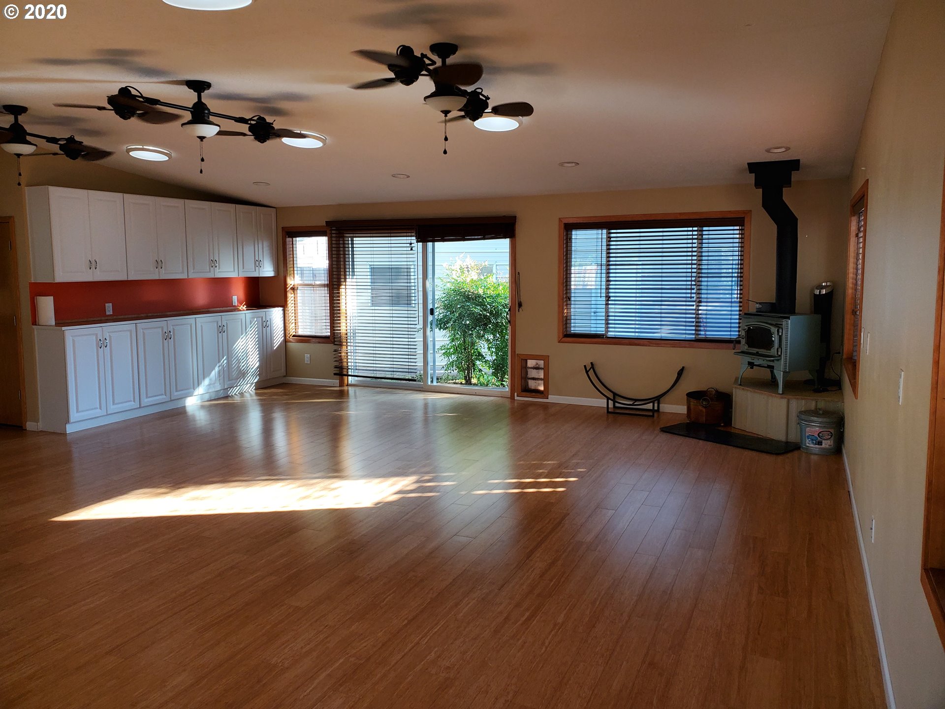 228 Filbert Way Silverton, OR 97381 - Photo 7 of 25 Gallery Image 7