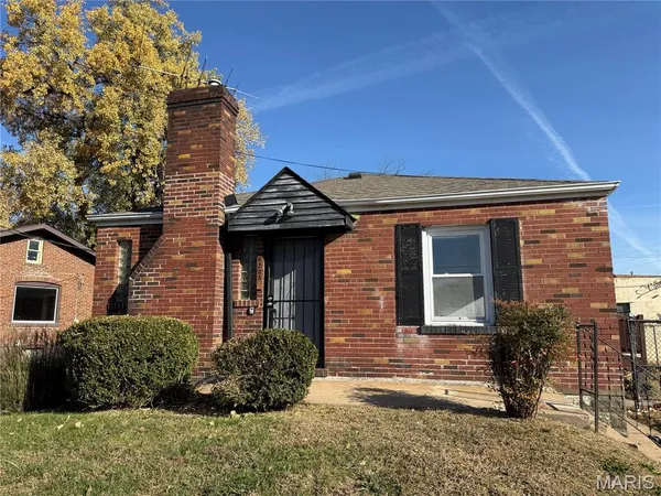 $89,900 | 6203 Dardanella Avenue, St. Louis, MO 63121